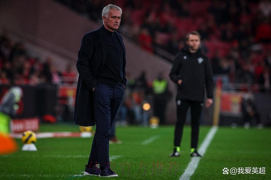 2-0!葡超30冠霸主8连胜+开局16轮不败 62岁穆帅绝望:被甩开10分 2-0!葡超30冠霸主8连胜+开局16轮不败 62岁穆帅绝望:被甩开10分